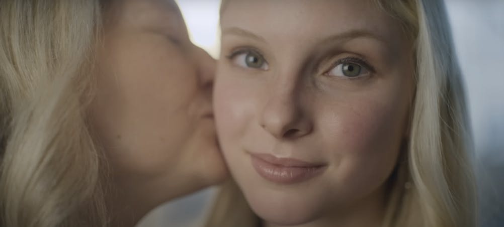 Dove Unilever Social Media ad